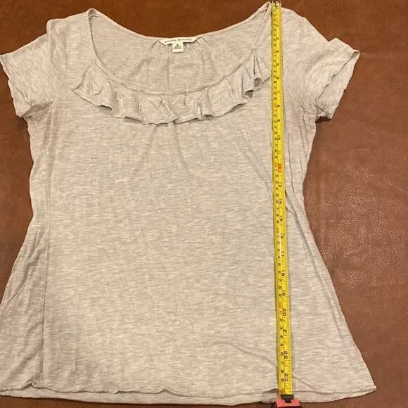 Banana Republic Women’s Short Sleeve Tshirt Ruffle Size Medium VGUC - Picture 8 of 8